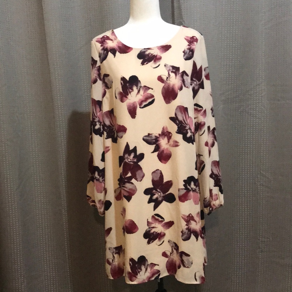 💕NWT💕Dex Pink & Purple Floral Shift Dress